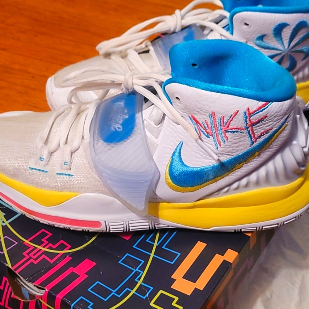 Kyrie 6 white/blue fury